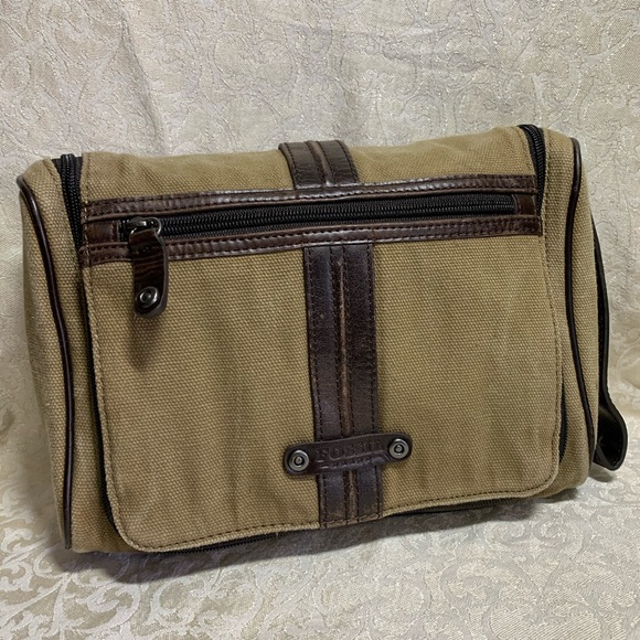 waxed canvas hanging toiletry bag